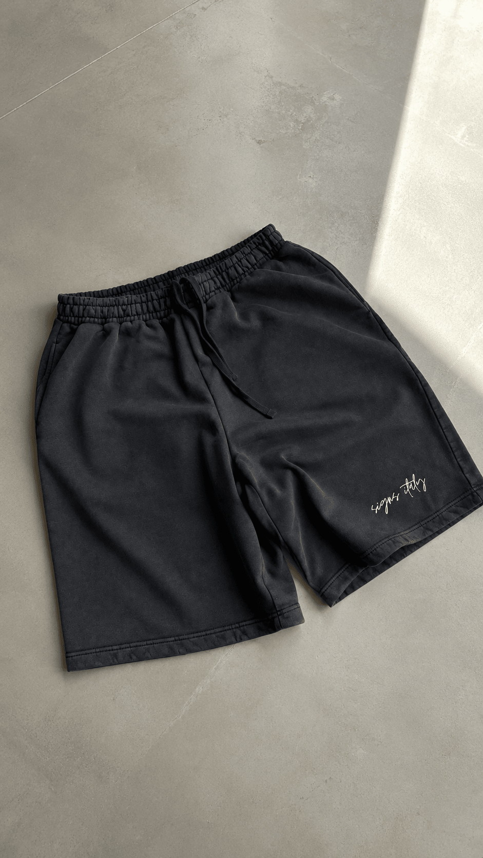 Washed Heavy Shorts - Signs Italy